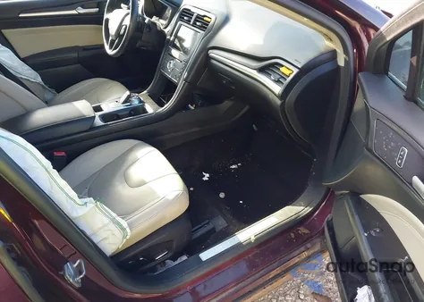 2017 Ford Fusion Titanium z USA, uszkodzony, nr VIN 3FA6P0D90HR231500